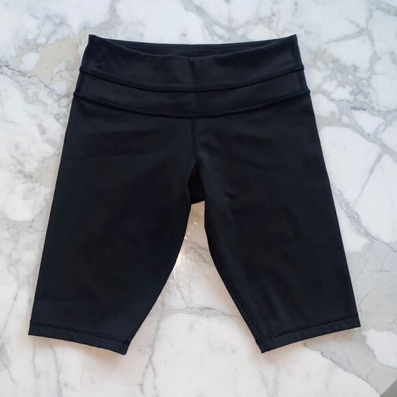 Lululemon Shorts Biker Black Size 4 Tall active Athletic‎ - Picture 2 of 12